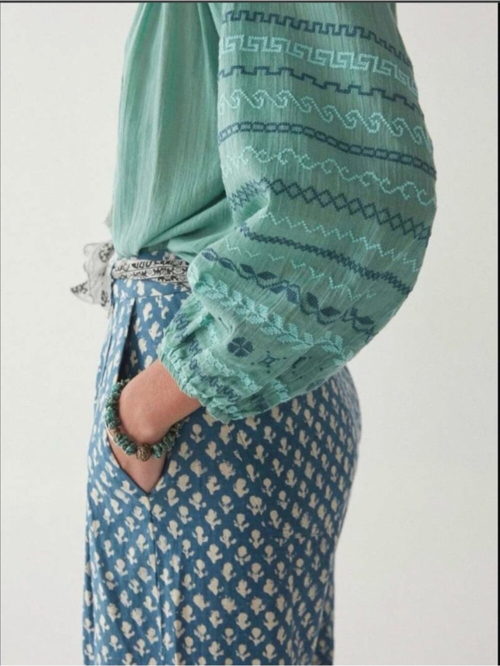 Maison Hotel Blouse XS - Picture 7 of 9